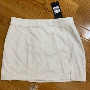 Lola mini skirt